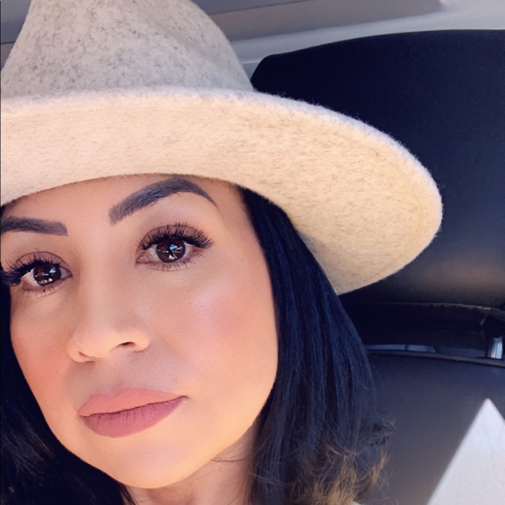 Meet your Posher, Silvia